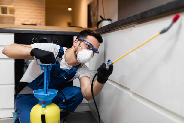 Best Exterminator Services  in Geneva, IN